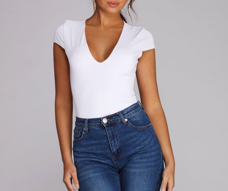 TableClothsUs Basic V Neck Bodysuit