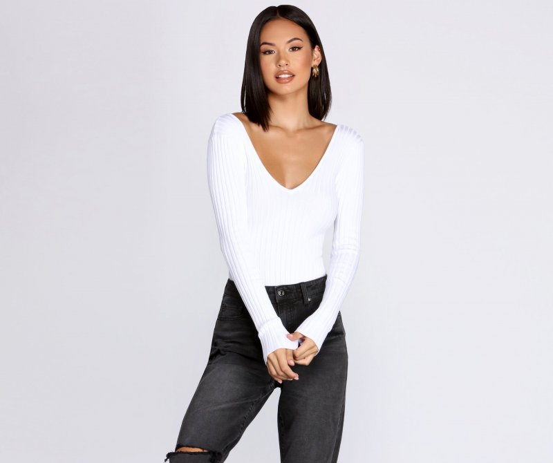 TableClothsUs Basic Babe Sweater Bodysuit